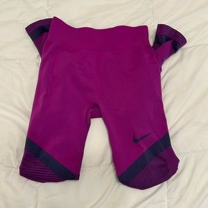 Girls Nike Leggings